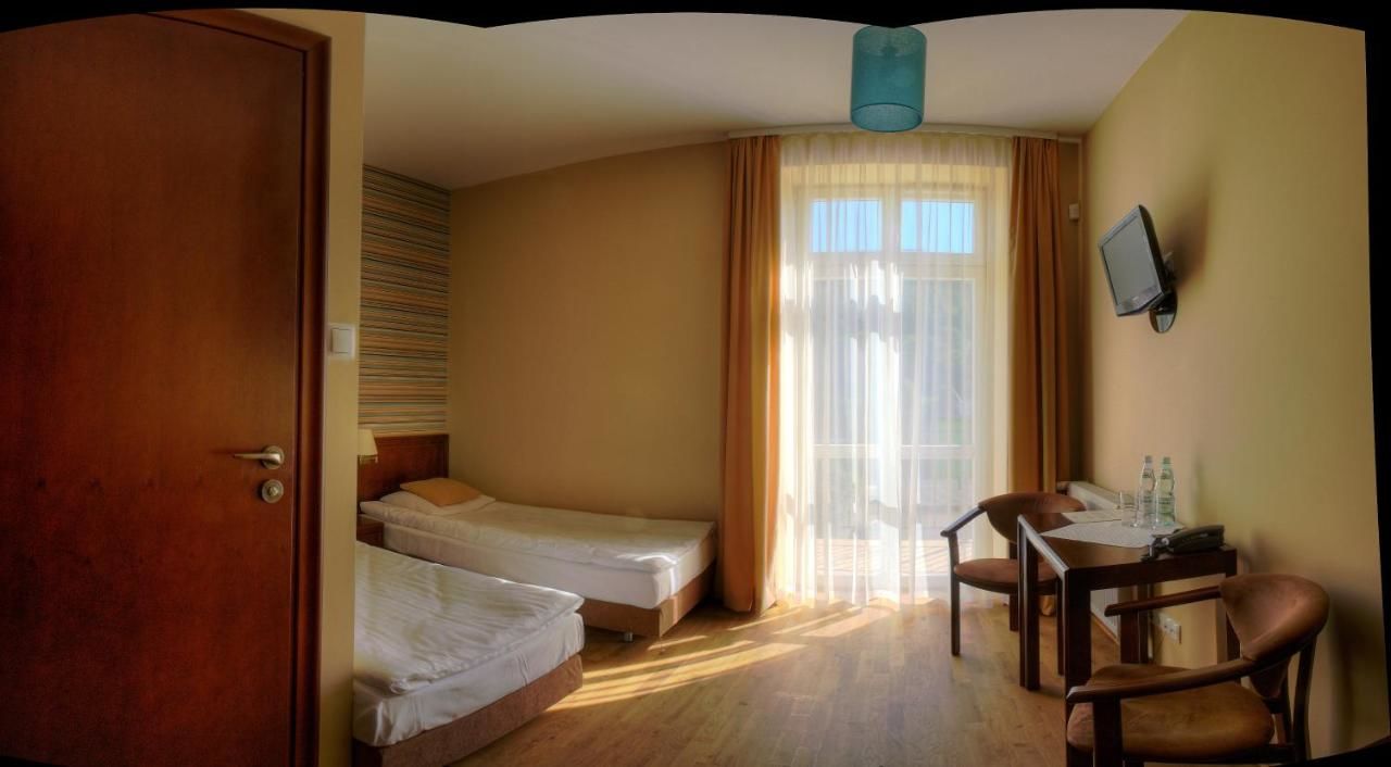 Отели типа «постель и завтрак» Villa Neve Устшики-Дольне